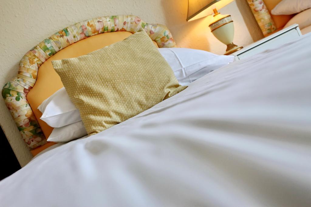 The Potters Arms Hotel Amersham Ngoại thất bức ảnh